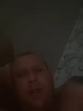 Snapshot of 1981-AZ chatting on 02-14-26, 05:48 1981-AZ online show from 02-14-26, 05:48