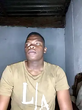 Snapshot of Ellonson chatting on 01-03-25, 10:40 Ellonson online show from 01-03-25, 10:40