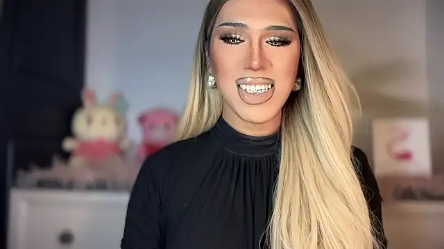 Ts glamxxxx online show from 01-13-26, 01:55