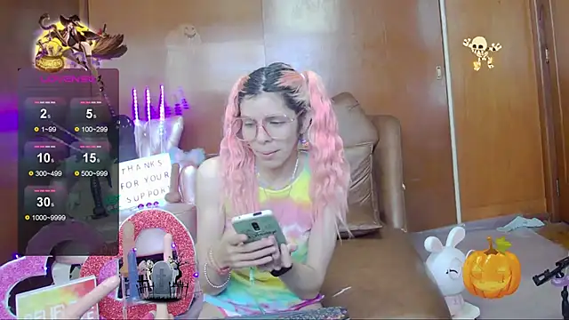 Skinygirl online show from 11-02-25, 07:05