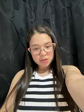 Lucyklein2022 online show from 12-31-24, 05:33