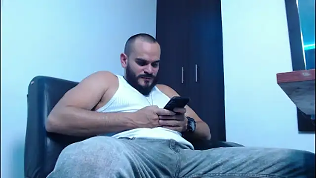 Snapshot of cowboyht chatting on 05-28-26, 02:53 cowboyht online show from 05-28-26, 02:53