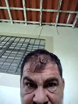 Snapshot of Peludo173317 chatting on 04-27-26, 06:39 Peludo173317 online show from 04-27-26, 06:39