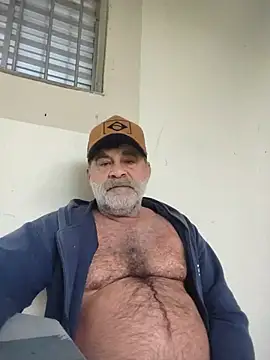 Peludo173317 online show from 06-25-26, 06:45