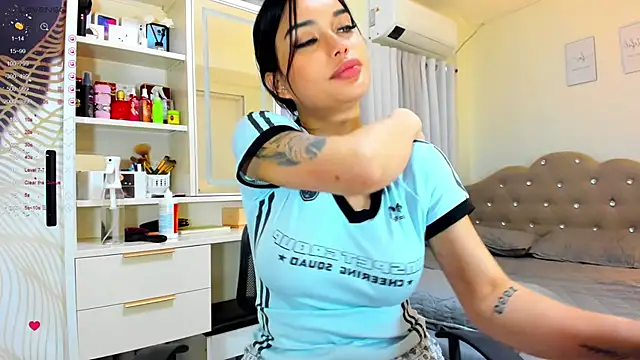 FuckDollNicky online show from 02-06-25, 08:18