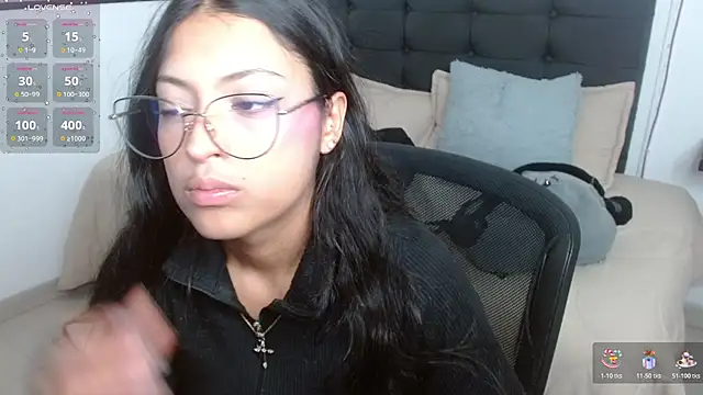 Snapshot of vaness_weet chatting on 07-19-26, 08:34 vaness weet online show from 07-19-26, 08:34