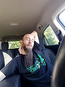 Snapshot of JohnnyFaster chatting on 09-14-25, 03:22 JohnnyFaster online show from 09-14-25, 03:22