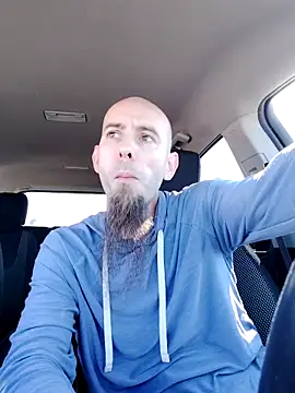 Snapshot of JohnnyFaster chatting on 09-28-25, 02:44 JohnnyFaster online show from 09-28-25, 02:44