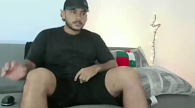 tuyo1995 online show from 12-28-24, 07:22