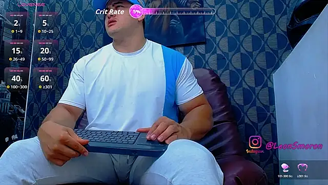 Snapshot of Leonsmoron chatting on 06-20-26, 06:16 Leonsmoron online show from 06-20-26, 06:16