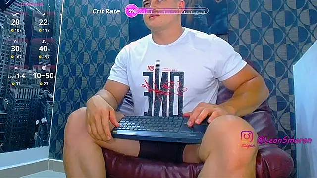 Snapshot of Leonsmoron chatting on 06-26-26, 12:04 Leonsmoron online show from 06-26-26, 12:04