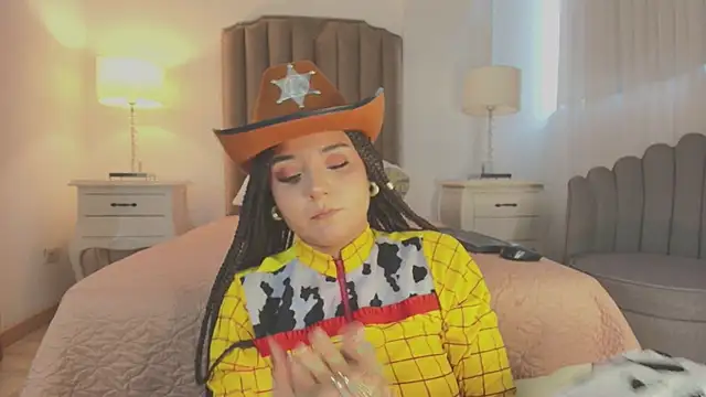 Emma Torres   online show from 11-15-25, 12:23