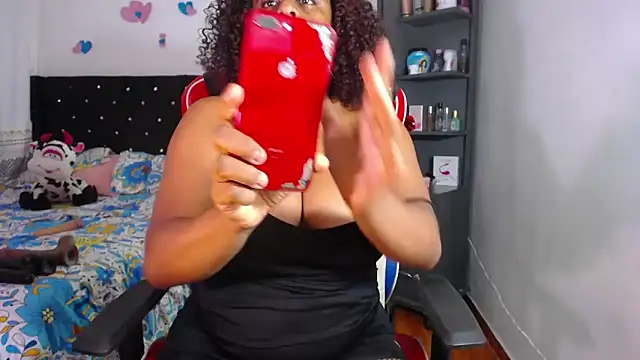 BellaKarla online show from 05-15-26, 11:23