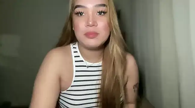 Snapshot of MissCataleyaxxx chatting on 01-09-25, 01:39 MissCataleyaxxx online show from 01-09-25, 01:39