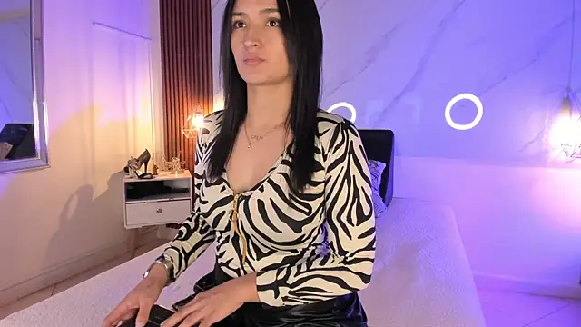 Snapshot of Gin_Zc chatting on 12-20-24, 03:14 Gin Zc online show from 12-20-24, 03:14