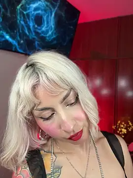 Cinamoonn online show from 05-24-26, 07:41