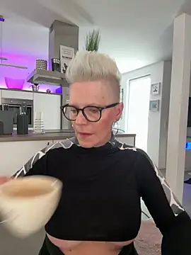 German Milf online show from 05-14-26, 01:07