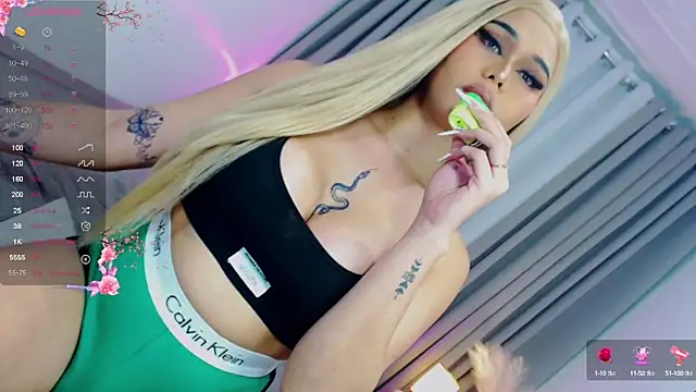 Snapshot of Ella_Fantasiax chatting on 12-11-24, 03:47 Ella Fantasiax online show from 12-11-24, 03:47