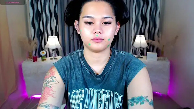 Snapshot of Ella_Fantasiax chatting on 10-05-25, 08:07 Ella Fantasiax online show from 10-05-25, 08:07