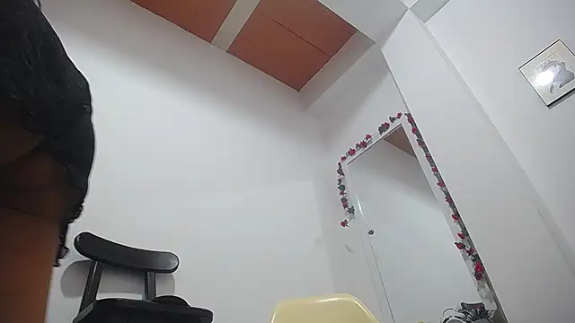 hornywife  online show from 04-08-26, 07:14