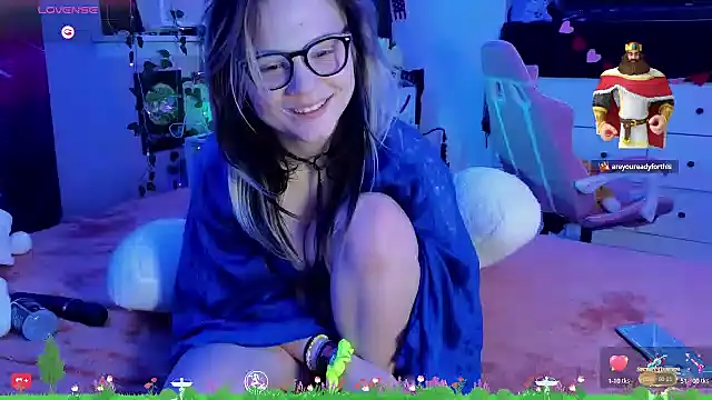 Snapshot of Cutiepiespanks chatting on 03-03-25, 01:09 Cutiepiespanks online show from 03-03-25, 01:09