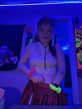 Snapshot of Cutiepiespanks chatting on 03-15-25, 02:56 Cutiepiespanks online show from 03-15-25, 02:56