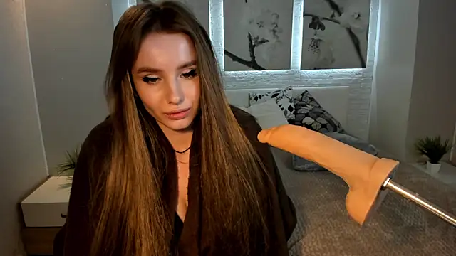 Betty June online show from 12-17-24, 04:01