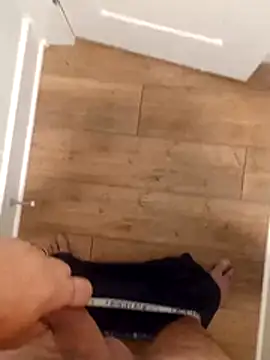 Snapshot of Mark_Dad chatting on 11-02-25, 06:49 Mark Dad online show from 11-02-25, 06:49