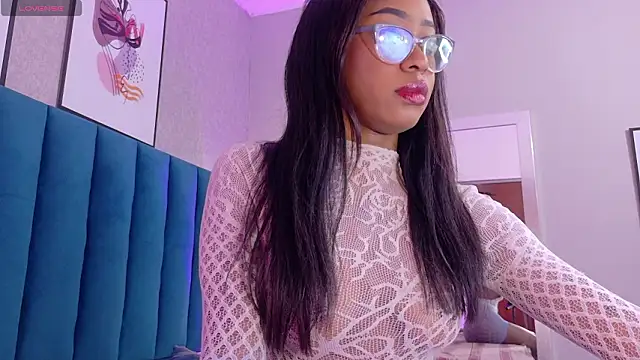 Snapshot of MiaMidnnightt chatting on 02-28-26, 12:17 MiaMidnnightt online show from 02-28-26, 12:17