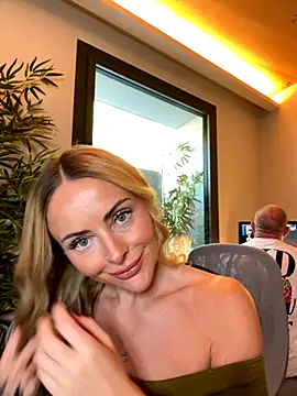 EmaSalis online show from 10-01-25, 09:48