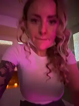 EmaSalis online show from 03-15-26, 09:04