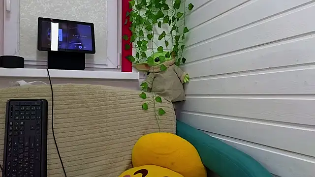 Misss Vikk online show from 10-23-25, 03:22