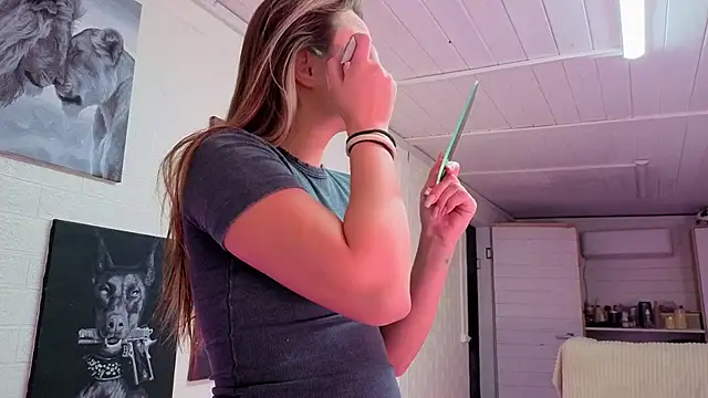 Misss Vikk online show from 12-05-25, 06:22