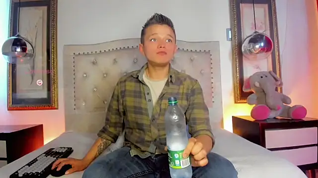 Tim wolf online show from 11-10-25, 08:41