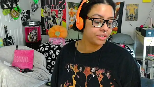 N1NT3NDH03 online show from 09-09-25, 04:28