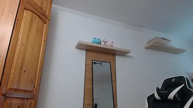 Lisakisss online show from 03-27-26, 07:58