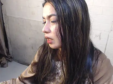 Snapshot of Urbabygirl_jenny chatting on 05-18-26, 01:24 Urbabygirl jenny online show from 05-18-26, 01:24