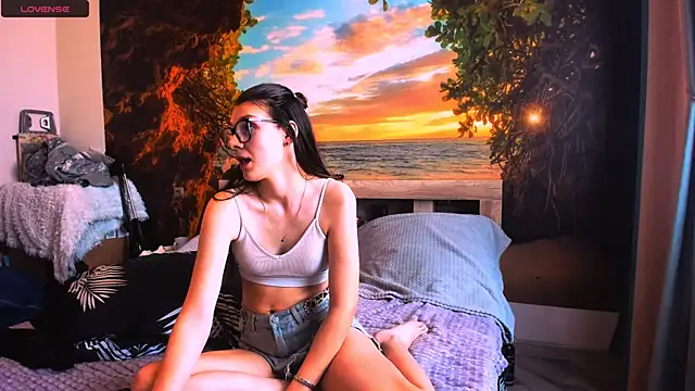 MollyLollipop online show from 02-05-25, 09:36