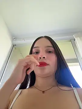 Snapshot of MiaJacksonn chatting on 05-24-26, 03:28 MiaJacksonn online show from 05-24-26, 03:28