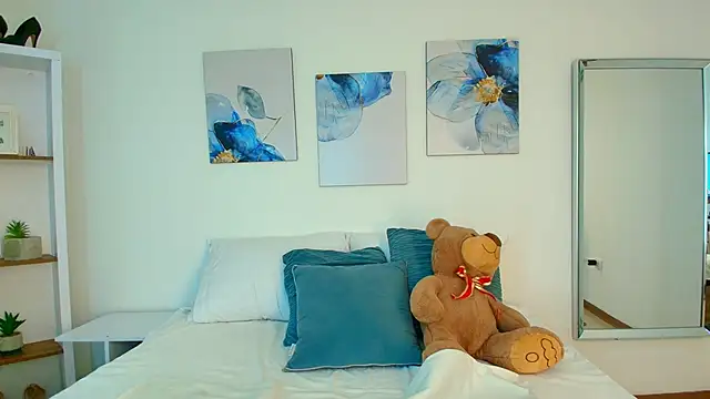 Isabella Harley online show from 03-03-26, 01:28