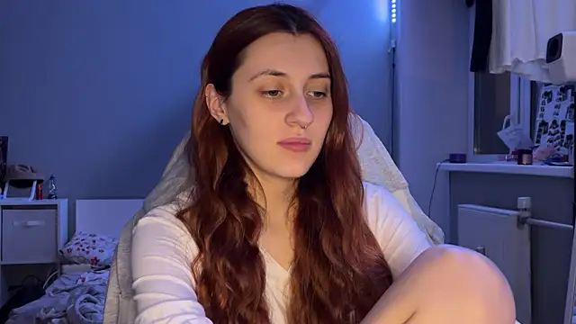 Uniarten online show from 10-29-25, 06:20