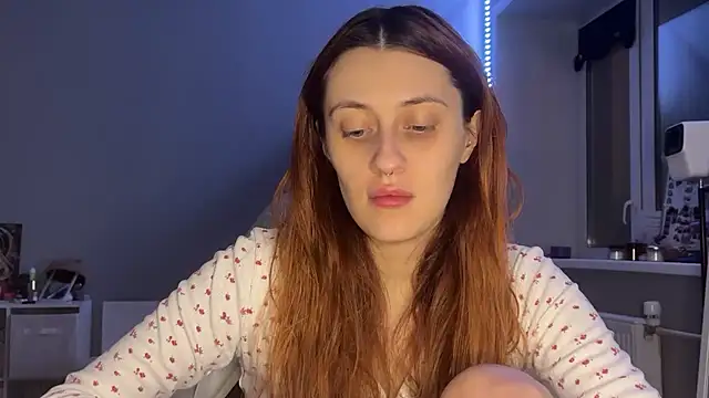 Uniarten online show from 12-15-25, 06:23