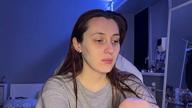 Uniarten online show from 04-11-26, 08:24