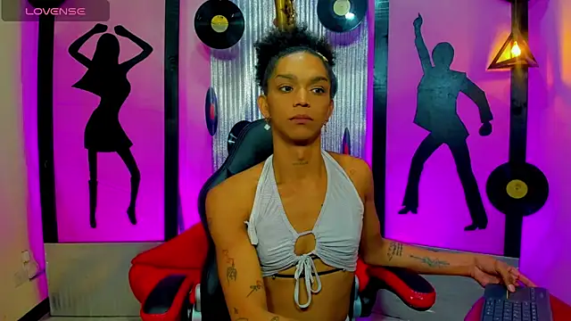 nickyminach  online show from 02-11-26, 03:00