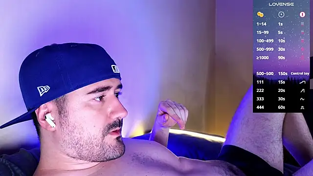 Snapshot of DominantTheo chatting on 01-25-25, 03:19 DominantTheo online show from 01-25-25, 03:19