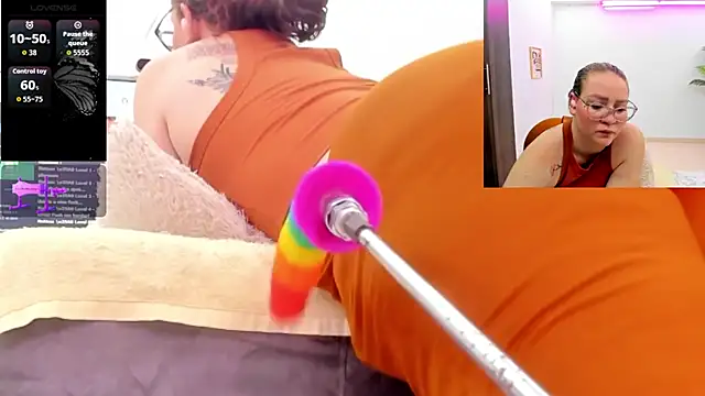 Paulina Davis  online show from 02-14-26, 12:07