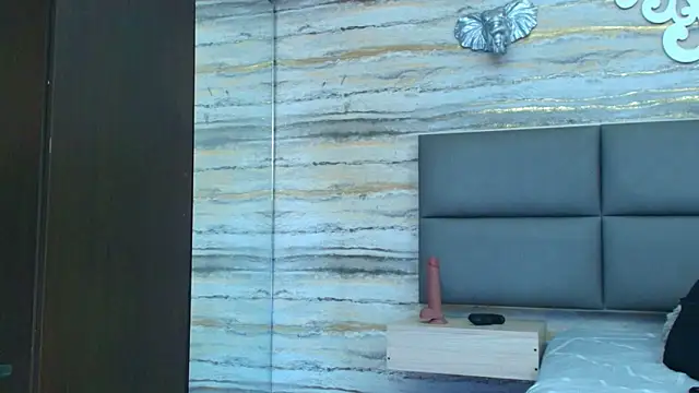 oliver  brown online show from 12-21-25, 12:18