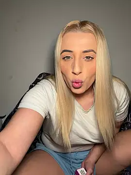 Strongqueen online show from 02-26-26, 09:47