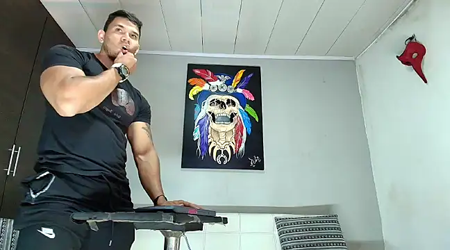 Snapshot of GendersonFit chatting on 01-26-25, 01:47 GendersonFit online show from 01-26-25, 01:47