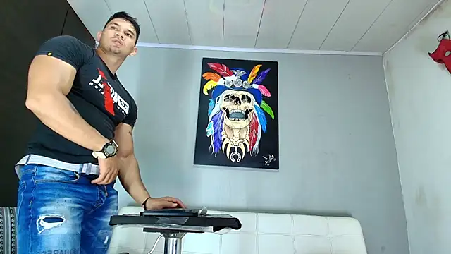 Snapshot of GendersonFit chatting on 02-24-25, 01:42 GendersonFit online show from 02-24-25, 01:42